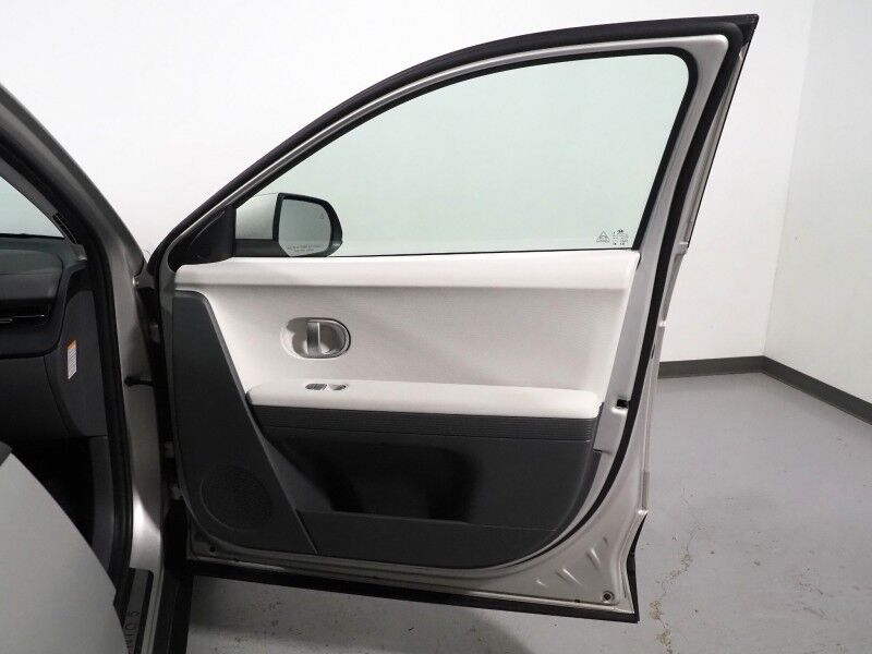 2024 Hyundai IONIQ 5 SEL AWD *NAVIGATION, SAFETY ALERTS, ADAPTIVE CRUISE, BACKUP-CAMERA, HEATED SEATS/STEERING, POWER TAILGATE, WIRELESS CHARGING, ANDROID & APPLE Round Rock TX