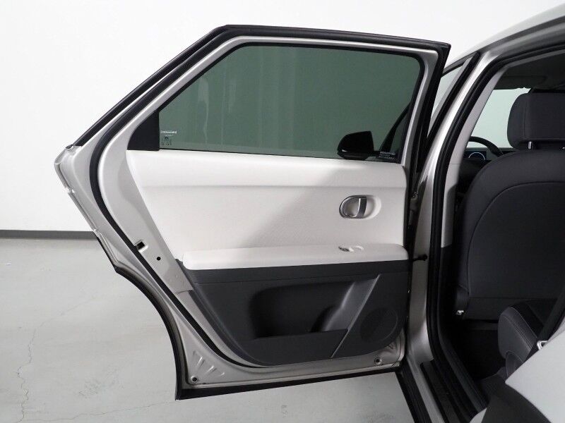 2024 Hyundai IONIQ 5 SEL AWD *NAVIGATION, SAFETY ALERTS, ADAPTIVE CRUISE, BACKUP-CAMERA, HEATED SEATS/STEERING, POWER TAILGATE, WIRELESS CHARGING, ANDROID & APPLE Round Rock TX