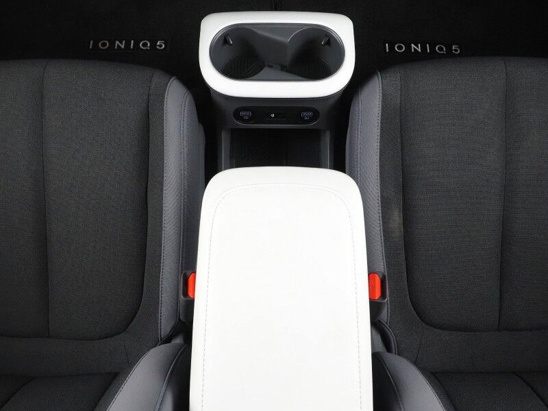 2024 Hyundai IONIQ 5 SEL AWD *NAVIGATION, SAFETY ALERTS, ADAPTIVE CRUISE, BACKUP-CAMERA, HEATED SEATS/STEERING, POWER TAILGATE, WIRELESS CHARGING, ANDROID & APPLE Round Rock TX