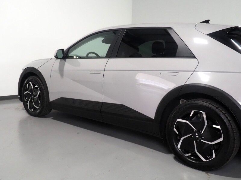 2024 Hyundai IONIQ 5 SEL AWD *NAVIGATION, SAFETY ALERTS, ADAPTIVE CRUISE, BACKUP-CAMERA, HEATED SEATS/STEERING, POWER TAILGATE, WIRELESS CHARGING, ANDROID & APPLE Round Rock TX