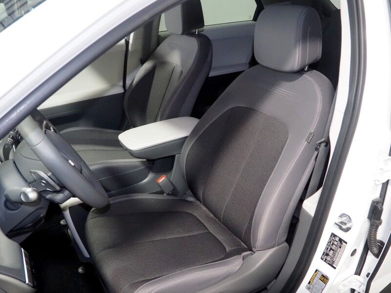 2024 Hyundai IONIQ 5 SEL *NAVIGATION, SAFETY ALERTS, ADAPTIVE CRUISE, BACKUP-CAMERA, DIGITAL COCKPIT, HEATED SEATS/STEERING, POWER TAILGATE, WIRELESS CHARGING, ANDROID & APPLE Round Rock TX