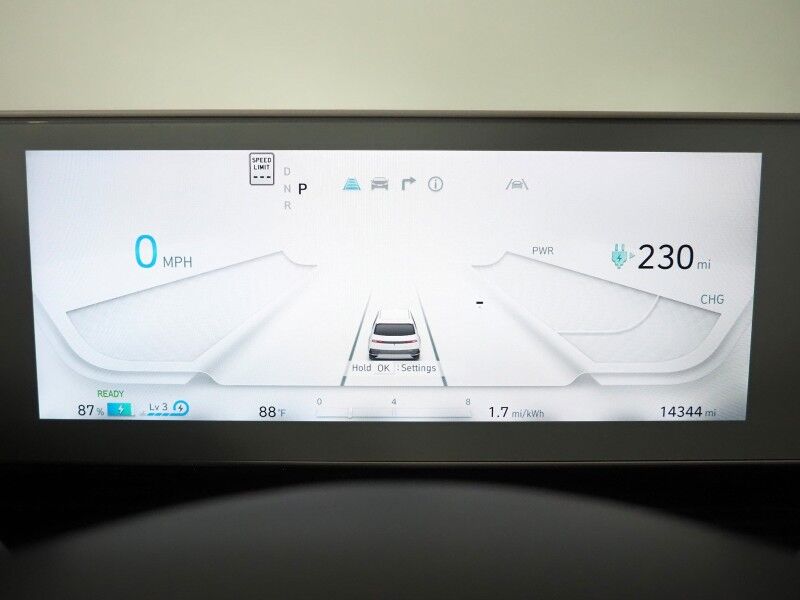 2024 Hyundai IONIQ 5 SEL *NAVIGATION, SAFETY ALERTS, ADAPTIVE CRUISE, BACKUP-CAMERA, DIGITAL COCKPIT, HEATED SEATS/STEERING, POWER TAILGATE, WIRELESS CHARGING, ANDROID & APPLE Round Rock TX