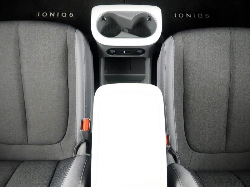 2024 Hyundai IONIQ 5 SEL *NAVIGATION, SAFETY ALERTS, ADAPTIVE CRUISE, BACKUP-CAMERA, DIGITAL COCKPIT, HEATED SEATS/STEERING, POWER TAILGATE, WIRELESS CHARGING, ANDROID & APPLE Round Rock TX