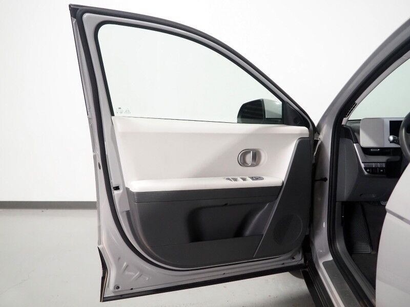 2024 Hyundai IONIQ 5 SEL *NAVIGATION, SAFETY ALERTS, ADAPTIVE CRUISE, BACKUP-CAMERA, HEATED SEATS/STEERING, POWER TAILGATE, WIRELESS CHARGING, ANDROID & APPLE Round Rock TX