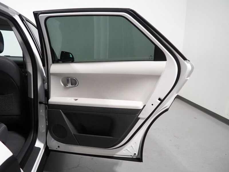 2024 Hyundai IONIQ 5 SEL *NAVIGATION, SAFETY ALERTS, ADAPTIVE CRUISE, BACKUP-CAMERA, HEATED SEATS/STEERING, POWER TAILGATE, WIRELESS CHARGING, ANDROID & APPLE Round Rock TX
