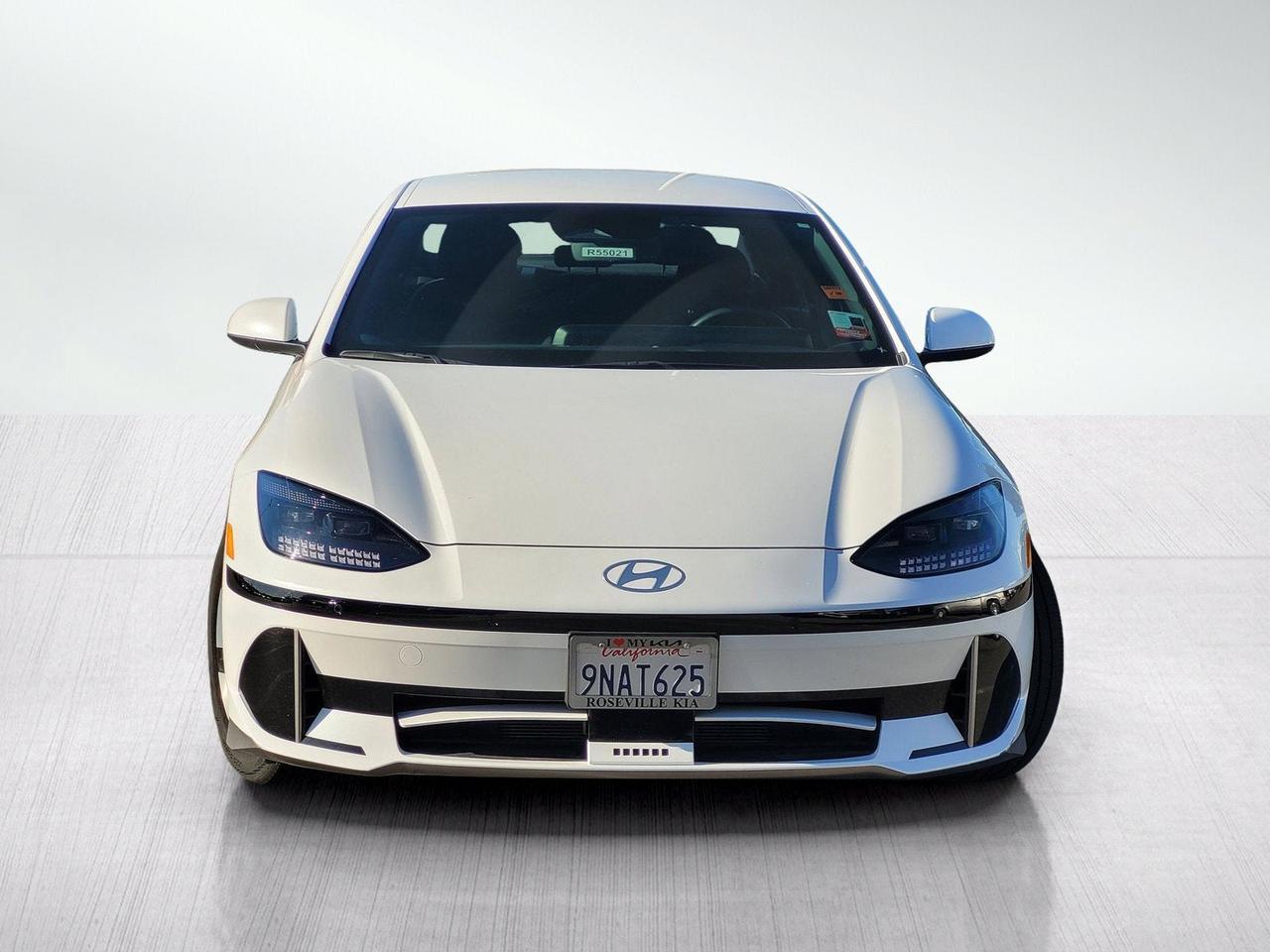 2024 Hyundai IONIQ 6 SE