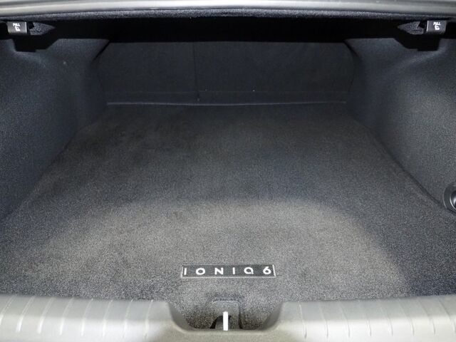 2024 Hyundai IONIQ 6 SEL *NAVIGATION, ADAPTIVE CRUISE, SAFETY ALERTS, BACKUP-CAMERA, DIGITAL COCKPIT, HEATED SEATS, 20 INCH WHEELS, HARMAN/KARDON, WIRELESS CHARGING, APPLE CARPLAY Round Rock TX
