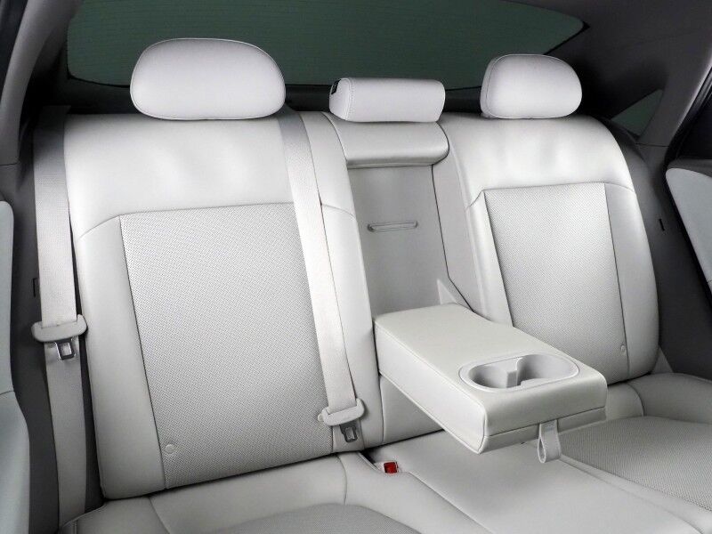 2024 Hyundai IONIQ 6 SEL *NAVIGATION, ADAPTIVE CRUISE, SAFETY ALERTS, BACKUP-CAMERA, DIGITAL COCKPIT, HEATED SEATS, 20 INCH WHEELS, WIRELESS CHARGING, ANDROID & APPLE Round Rock TX