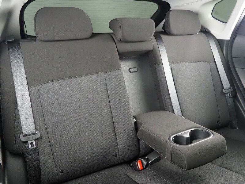 2024 Hyundai Kona Electric SEL *NAVIGATION, ADAPTIVE CRUISE, SAFETY ALERTS, BACKUP-CAMERA, COLOR TOUCHSCREEN, HEATED SEATS, KEYLESS ENTRY, ALLOY WHEELS, BLUETOOTH, ANDROID & APPLE Round Rock TX