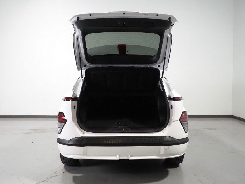 2024 Hyundai Kona Electric SEL *NAVIGATION, ADAPTIVE CRUISE, SAFETY ALERTS, BACKUP-CAMERA, COLOR TOUCHSCREEN, HEATED SEATS, KEYLESS ENTRY, ALLOY WHEELS, BLUETOOTH, ANDROID & APPLE Round Rock TX