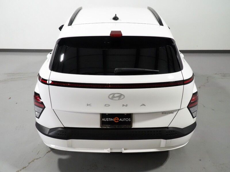 2024 Hyundai Kona Electric SEL *NAVIGATION, ADAPTIVE CRUISE, SAFETY ALERTS, BACKUP-CAMERA, COLOR TOUCHSCREEN, HEATED SEATS, KEYLESS ENTRY, ALLOY WHEELS, BLUETOOTH, ANDROID & APPLE Round Rock TX