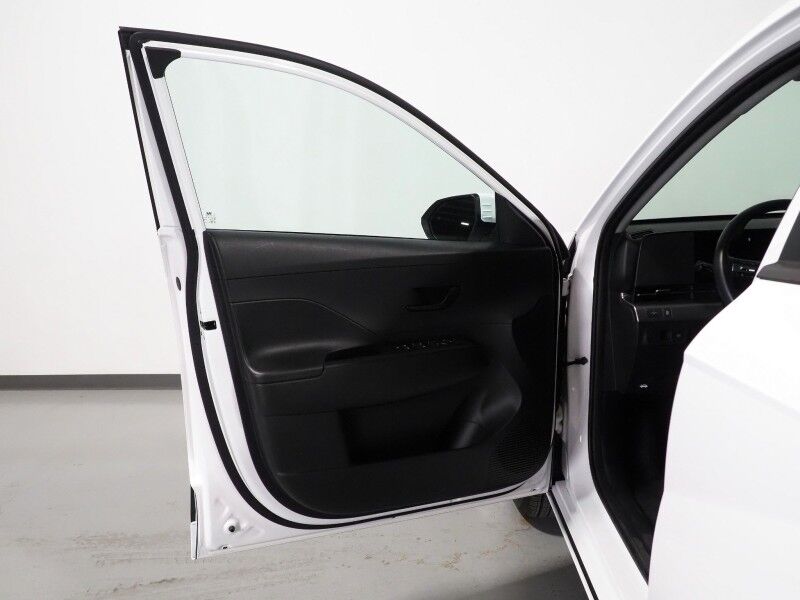 2024 Hyundai Kona Electric SEL *NAVIGATION, ADAPTIVE CRUISE, SAFETY ALERTS, BACKUP-CAMERA, COLOR TOUCHSCREEN, HEATED SEATS, KEYLESS ENTRY, ALLOY WHEELS, BLUETOOTH, ANDROID & APPLE Round Rock TX