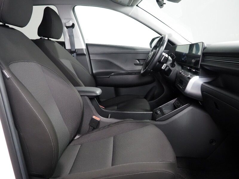 2024 Hyundai Kona Electric SEL *NAVIGATION, ADAPTIVE CRUISE, SAFETY ALERTS, BACKUP-CAMERA, COLOR TOUCHSCREEN, HEATED SEATS, KEYLESS ENTRY, ALLOY WHEELS, BLUETOOTH, ANDROID & APPLE Round Rock TX