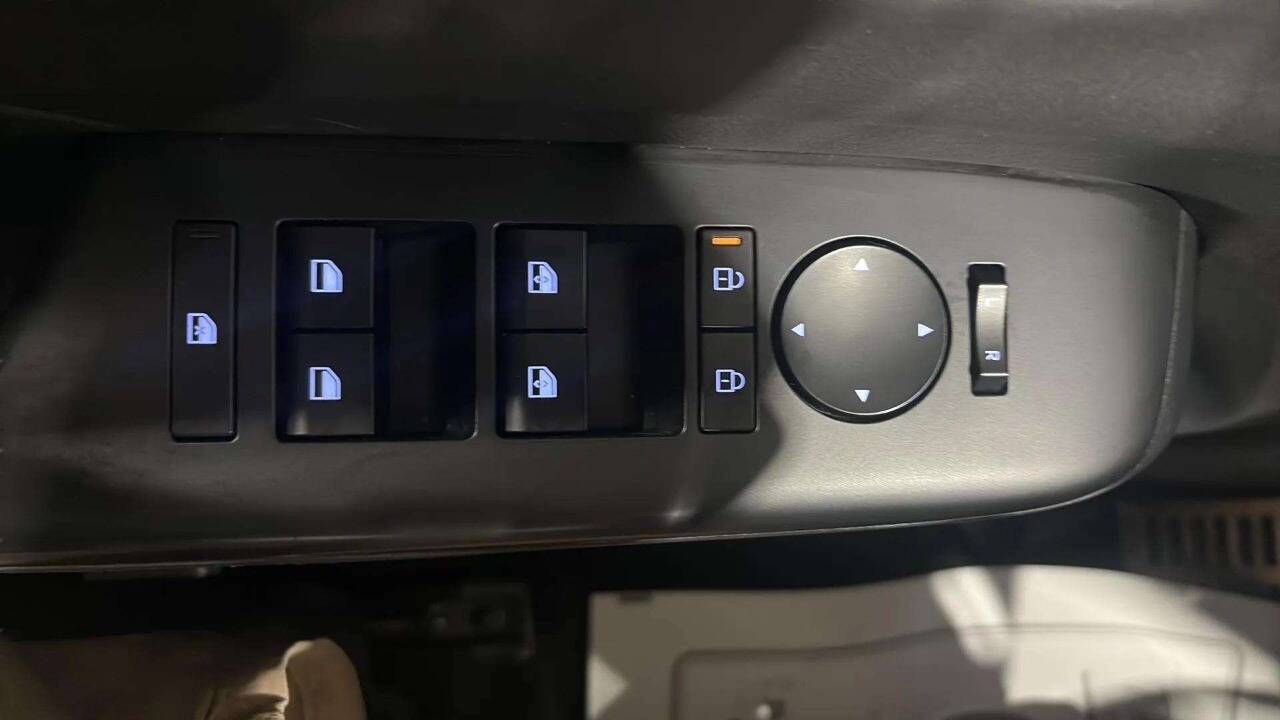 2024 Hyundai Kona N Line photo 22