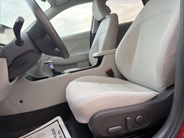 2024 Hyundai Kona SEL Watertown SD