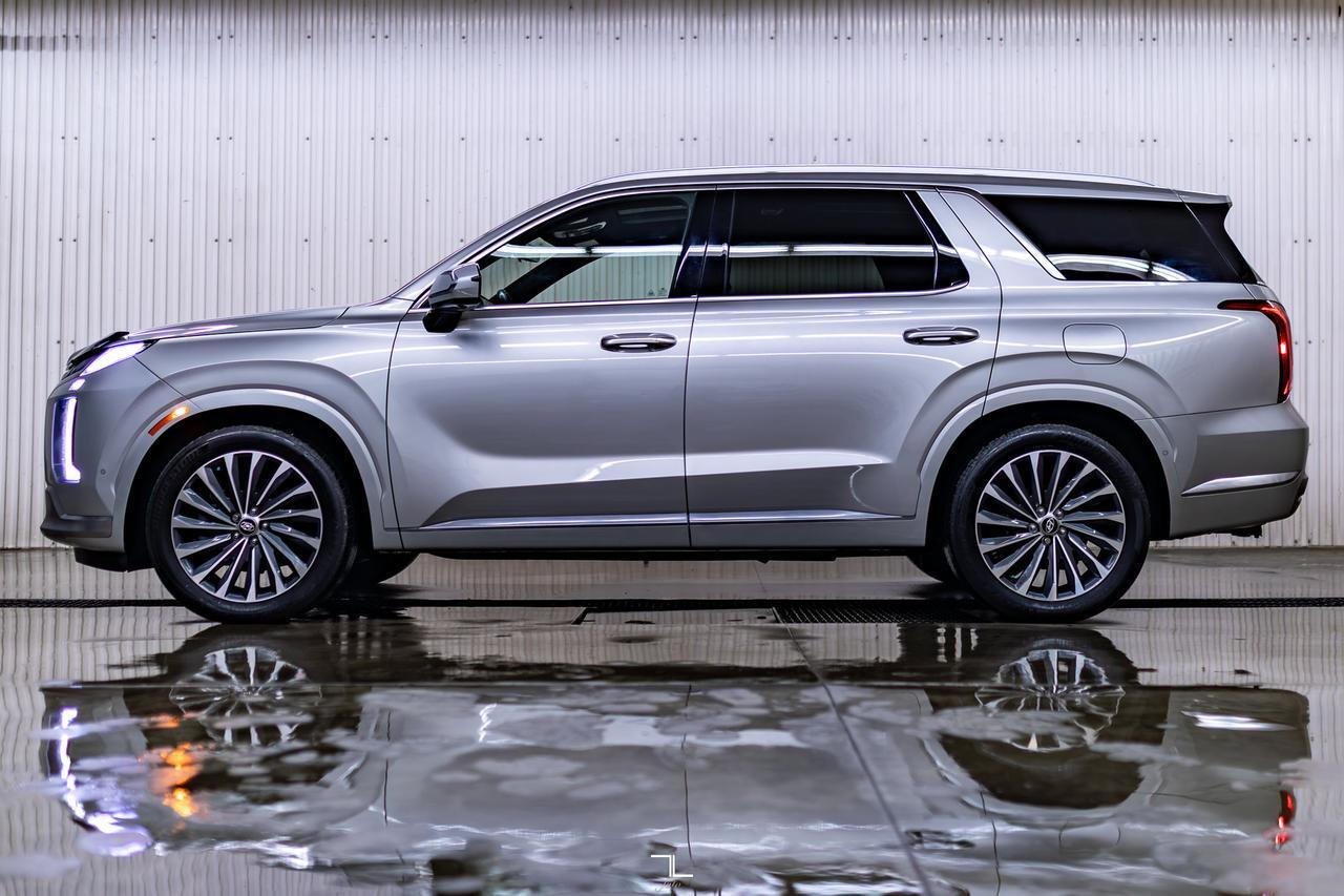 2024 Hyundai Palisade AWD Ultimate Calligraphy Leather Roof Nav BCam Red Deer AB