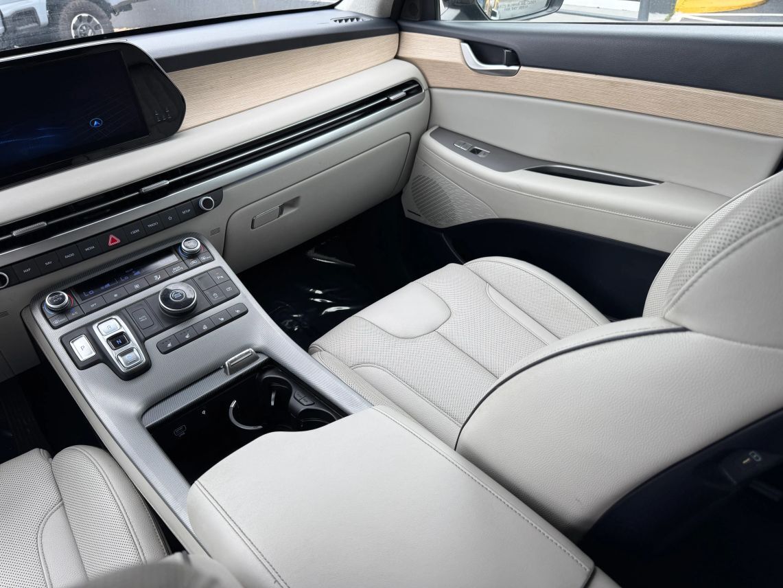 2024 Hyundai Palisade Limited Sport Utility 4D