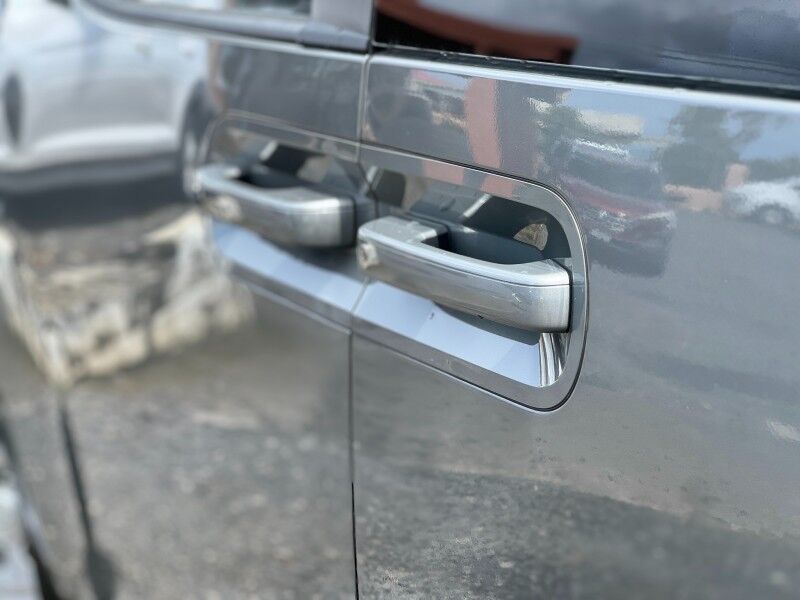 2024 Hyundai STARIA GL 11 Seater (2.2L Diesel) Vaitele