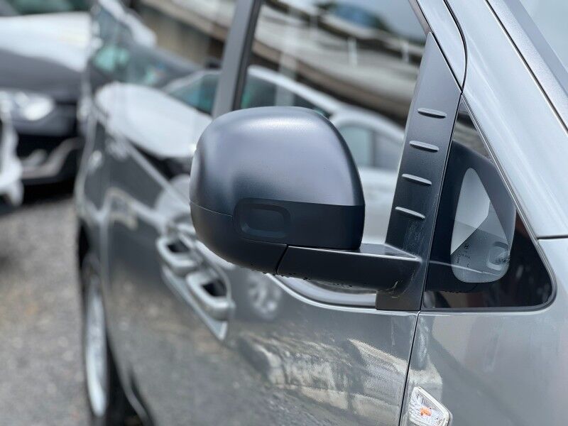 2024 Hyundai STARIA GL 11 Seater (2.2L Diesel) Vaitele