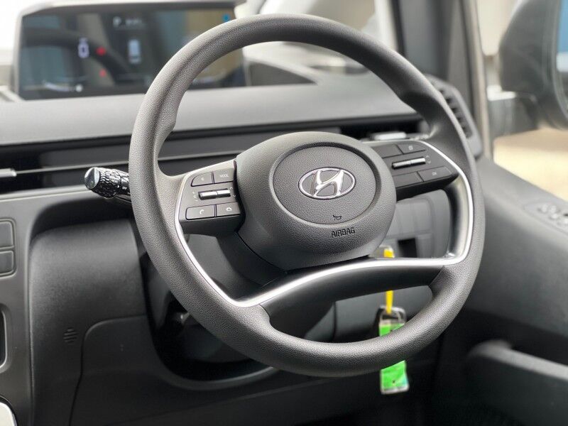 2024 Hyundai STARIA GL 11 Seater (2.2L Diesel) Vaitele