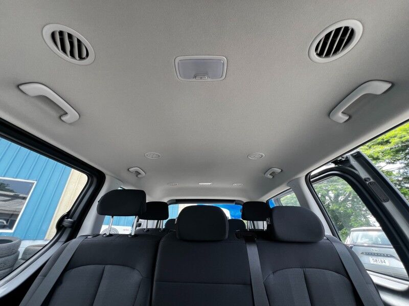 2024 Hyundai STARIA GL 11 Seater (2.2L Diesel) Vaitele