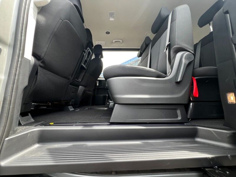 2024 Hyundai STARIA GL 11 Seater (2.2L Diesel) Vaitele