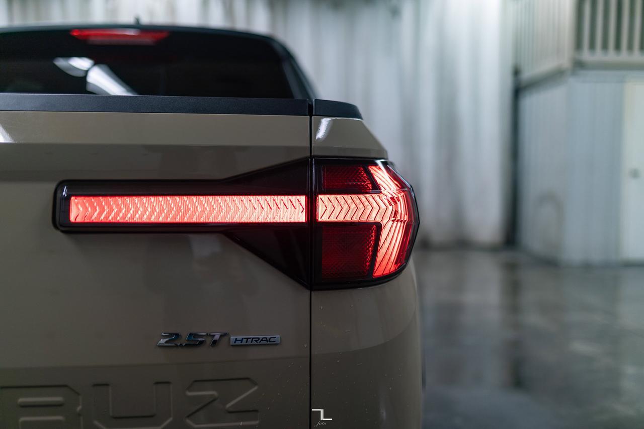 2024 Hyundai Santa Cruz AWD Preferred Nav BCam Red Deer AB