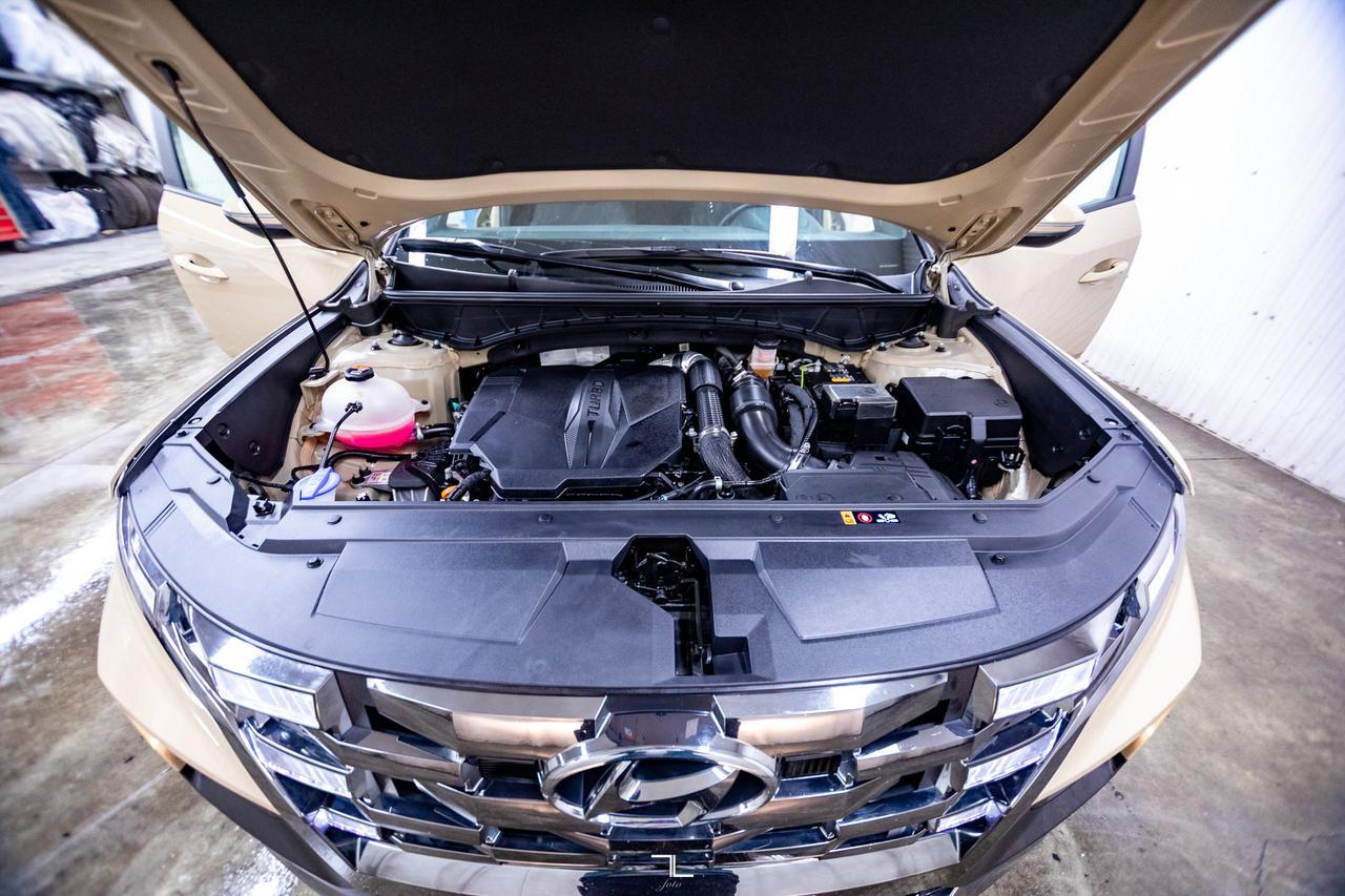 2024 Hyundai Santa Cruz AWD Preferred Nav BCam Red Deer AB