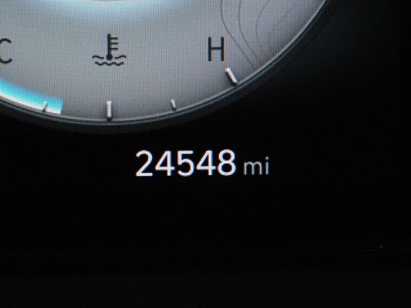 2024 Hyundai Santa Cruz NIGHT AWD *NAVIGATION, SAFETY ALERTS, BACKUP-CAMERA, COLOR TOUCHSCREEN, MOONROOF, HEATED SEATS, REMOTE START, KEYLESS ENTRY, WIRELESS CHARGING, ANDROID & APPLE Round Rock TX