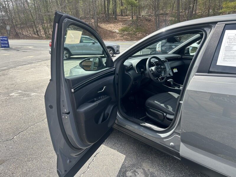 2024 Hyundai Santa Cruz SE - 1-OWNER - REGULAR OIL CHANGES Whitinsville MA