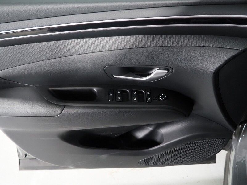 2024 Hyundai Santa Cruz SEL *NAVIGATION, SAFETY ALERTS, BACKUP-CAMERA, COLOR TOUCHSCREEN, MOONROOF, HEATED SEATS, REMOTE START, TONNEAU COVER, WIRELESS CHARGING, ANDROID & APPLE Round Rock TX