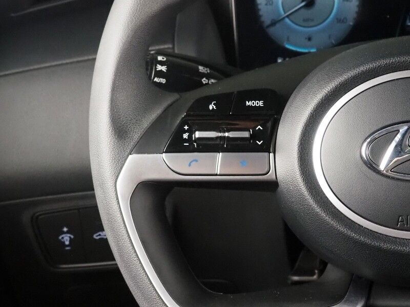 2024 Hyundai Santa Cruz SEL *NAVIGATION, SAFETY ALERTS, BACKUP-CAMERA, COLOR TOUCHSCREEN, MOONROOF, HEATED SEATS, REMOTE START, TONNEAU COVER, WIRELESS CHARGING, ANDROID & APPLE Round Rock TX