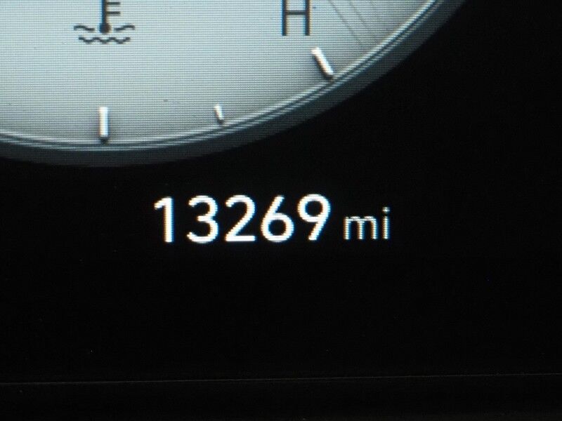 2024 Hyundai Santa Cruz SEL *NAVIGATION, SAFETY ALERTS, BACKUP-CAMERA, COLOR TOUCHSCREEN, MOONROOF, HEATED SEATS, REMOTE START, TONNEAU COVER, WIRELESS CHARGING, ANDROID & APPLE Round Rock TX