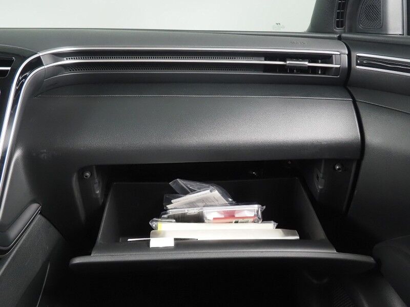 2024 Hyundai Santa Cruz SEL *NAVIGATION, SAFETY ALERTS, BACKUP-CAMERA, COLOR TOUCHSCREEN, MOONROOF, HEATED SEATS, REMOTE START, TONNEAU COVER, WIRELESS CHARGING, ANDROID & APPLE Round Rock TX