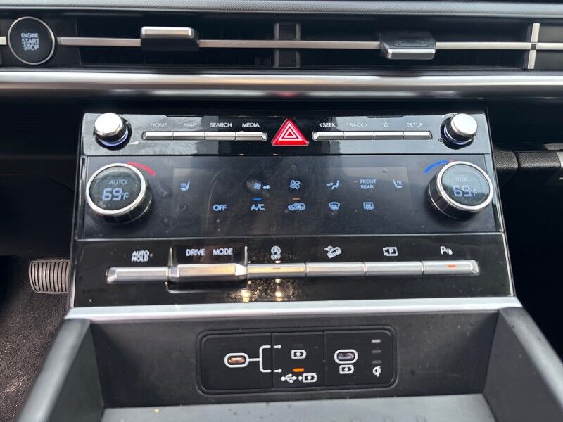 2024 Hyundai Santa Fe SEL w/THREE-ROW LEATHER. Seffner FL