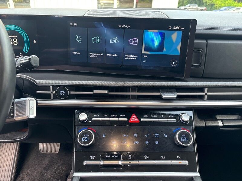 2024 Hyundai Santa Fe SEL w/THREE-ROW LEATHER. Seffner FL