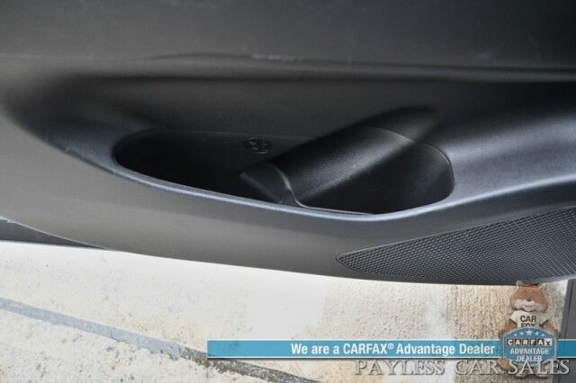 2024 Hyundai Tucson SEL / AWD / Auto Start / Power & Heated Cloth Seats / Adaptive Cruise Control / Lane Depart & Blind Spot Alert / Apple CarPlay & Android Auto / Back Up Camera / Keyless Entry & Start / 29 MPG / 1-Owner Anchorage AK