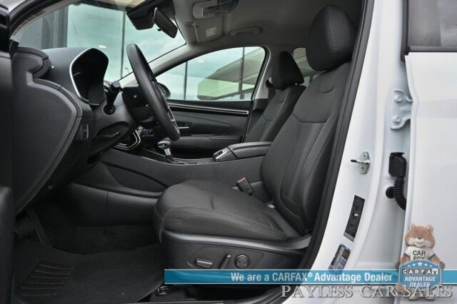2024 Hyundai Tucson SEL / AWD / Auto Start / Power & Heated Cloth Seats / Adaptive Cruise Control / Lane Depart & Blind Spot Alert / Apple CarPlay & Android Auto / Back Up Camera / Keyless Entry & Start / 29 MPG / 1-Owner Anchorage AK
