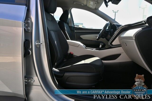 2024 Hyundai Tucson SEL / AWD / Auto Start / Power & Heated Cloth Seats / Lane Departure & Blind Spot / Adaptive Cruise Control / Apple CarPlay & Android Auto / Back Up Cam / Keyless Entry & Start / Aluminum Wheels / 1-Owner Anchorage AK