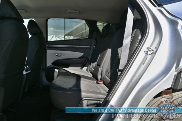 2024 Hyundai Tucson SEL / AWD / Auto Start / Power & Heated Cloth Seats / Lane Departure & Blind Spot / Adaptive Cruise Control / Apple CarPlay & Android Auto / Back Up Cam / Keyless Entry & Start / Aluminum Wheels / 1-Owner Anchorage AK