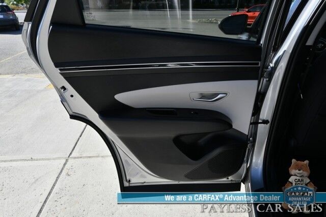 2024 Hyundai Tucson SEL / AWD / Auto Start / Power & Heated Cloth Seats / Lane Departure & Blind Spot / Adaptive Cruise Control / Apple CarPlay & Android Auto / Back Up Cam / Keyless Entry & Start / Aluminum Wheels / 1-Owner Anchorage AK
