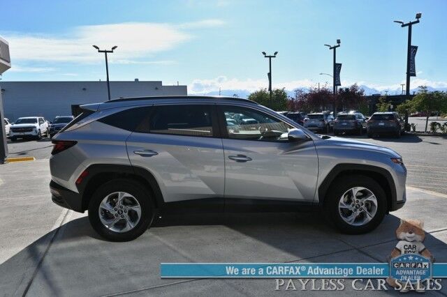 2024 Hyundai Tucson SEL / AWD / Auto Start / Power & Heated Cloth Seats / Lane Departure & Blind Spot / Adaptive Cruise Control / Apple CarPlay & Android Auto / Back Up Cam / Keyless Entry & Start / Aluminum Wheels / 1-Owner Anchorage AK