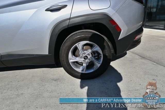 2024 Hyundai Tucson SEL / AWD / Auto Start / Power & Heated Cloth Seats / Lane Departure & Blind Spot / Adaptive Cruise Control / Apple CarPlay & Android Auto / Back Up Cam / Keyless Entry & Start / Aluminum Wheels / 1-Owner Anchorage AK
