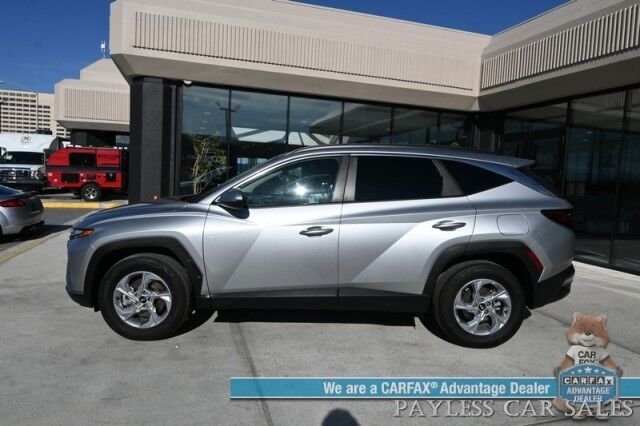 2024 Hyundai Tucson SEL / AWD / Auto Start / Power & Heated Cloth Seats / Lane Departure & Blind Spot / Adaptive Cruise Control / Apple CarPlay & Android Auto / Back Up Cam / Keyless Entry & Start / Aluminum Wheels / 1-Owner Anchorage AK