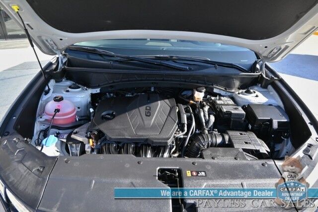 2024 Hyundai Tucson SEL / AWD / Auto Start / Power & Heated Cloth Seats / Lane Departure & Blind Spot / Adaptive Cruise Control / Apple CarPlay & Android Auto / Back Up Cam / Keyless Entry & Start / Aluminum Wheels / 1-Owner Anchorage AK