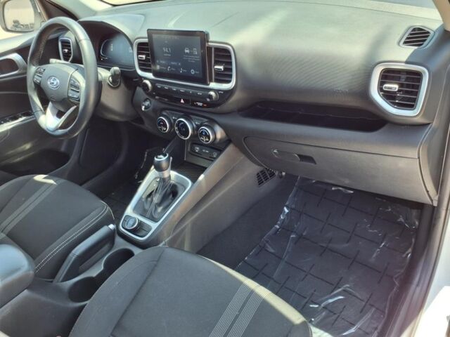 2024 Hyundai Venue Limited  TX