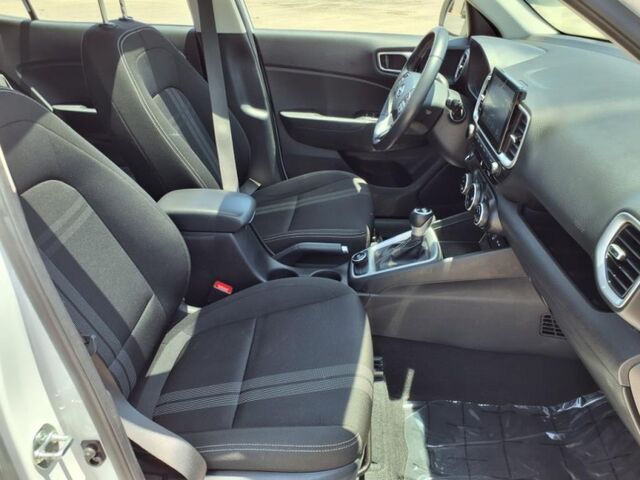 2024 Hyundai Venue Limited  TX