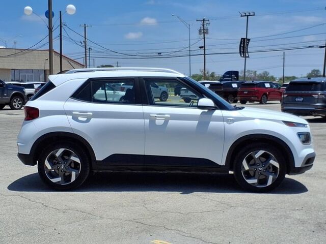 2024 Hyundai Venue Limited  TX