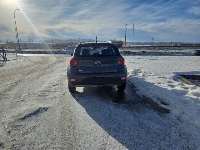 2024 Hyundai Venue Preferred Whitecourt AB