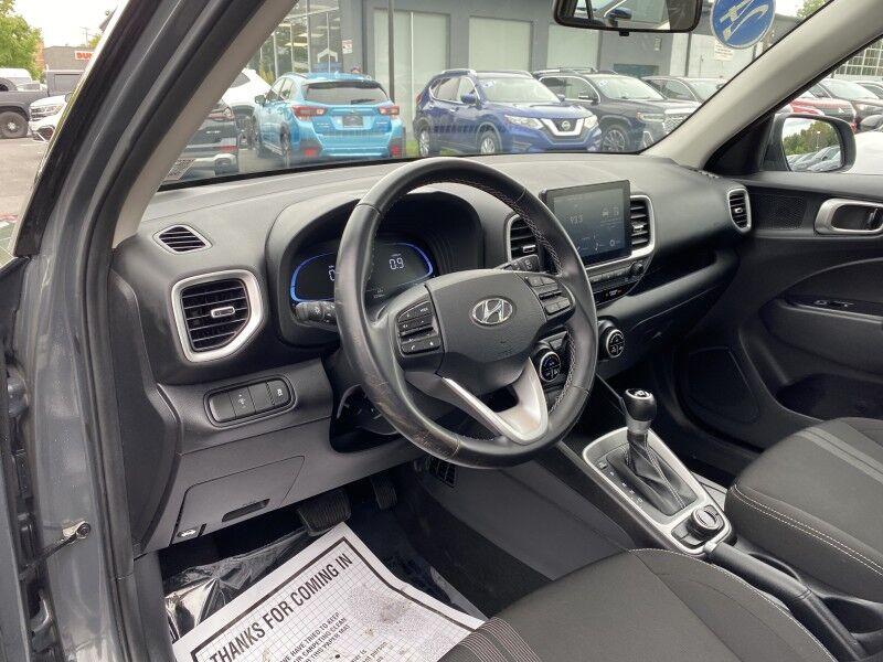 2024 Hyundai Venue SEL Bristol  PA